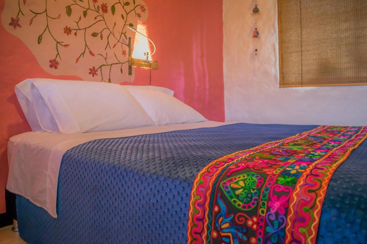 Hotel Campestre Solar De La Luna Albania  Exterior photo